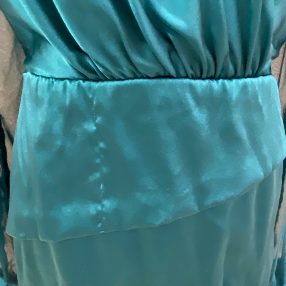 Elegant Teal Wrap Dress - Picture 3 of 7